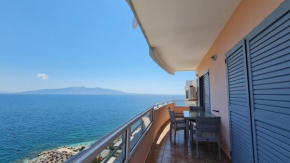 SkyLine sea view apartment